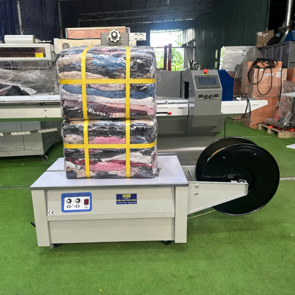 KMS-450S đóng đai kiện quần áo