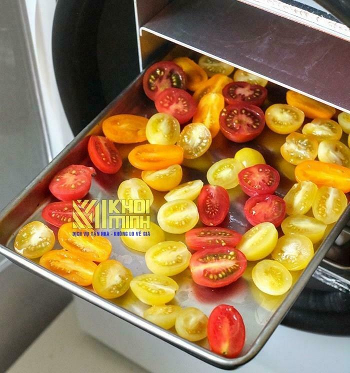 Cà chua sấy khô bằng máy sấy thăng hoa