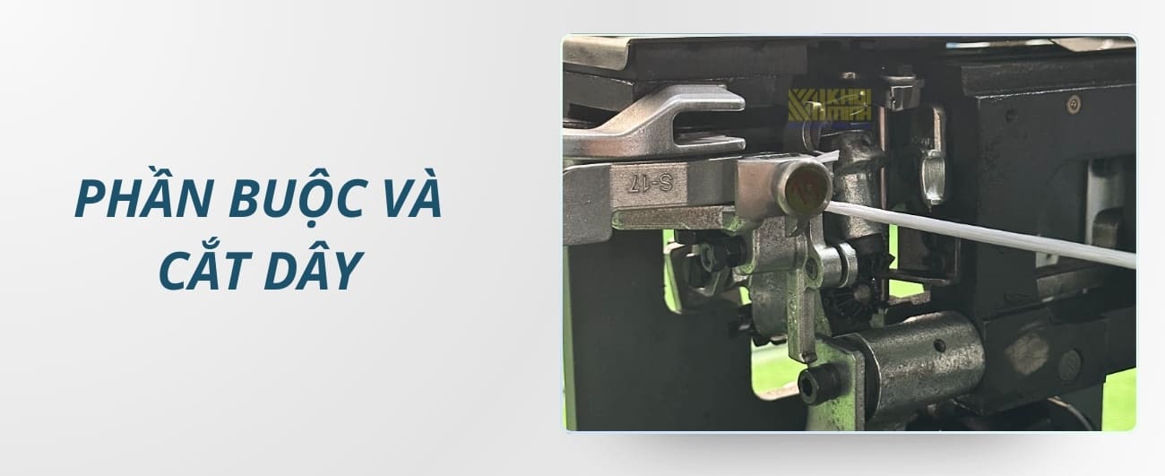 Phần buộc và cắt dây của máy buộc dây Cy-70S