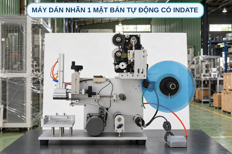 Máy dán nhãn chai vuông và dán mặt phẳng bán tự động có tích hợp indate